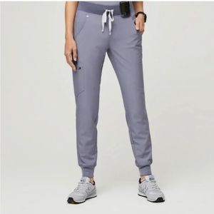 FIGS jogger Zamora xs petite Vapor blue color